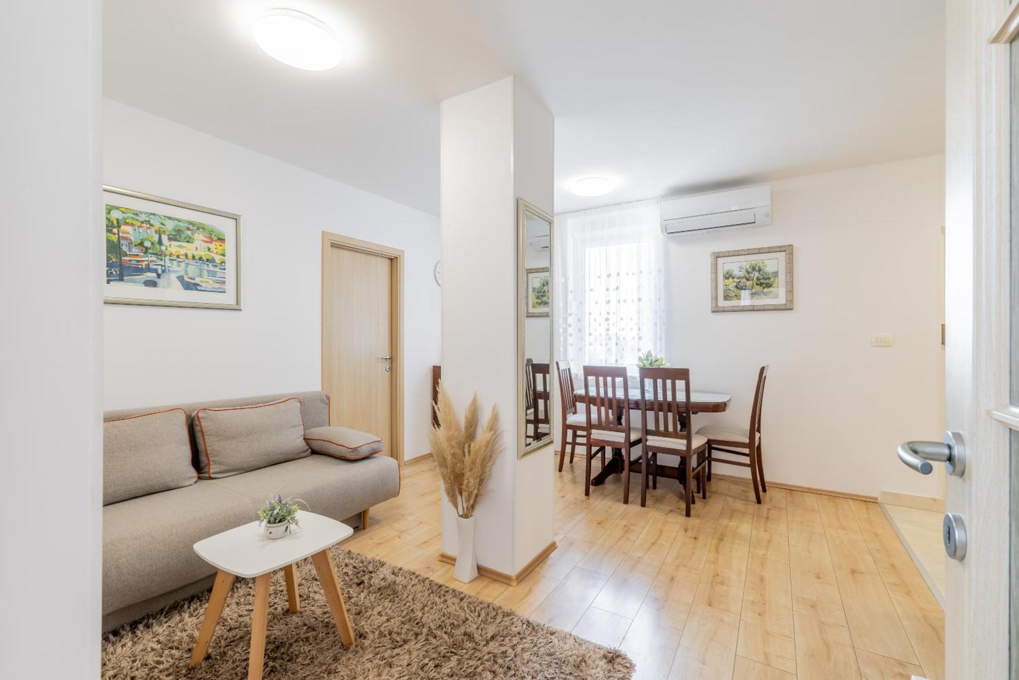 Pure Comfort - Apartment Cvita スプリト エクステリア 写真