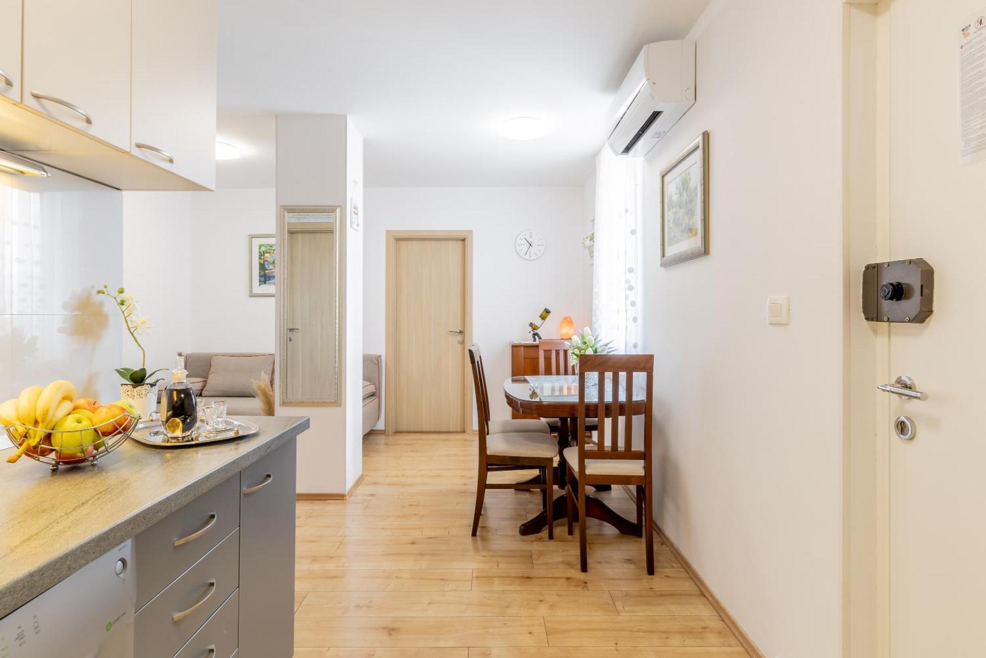 Pure Comfort - Apartment Cvita スプリト エクステリア 写真