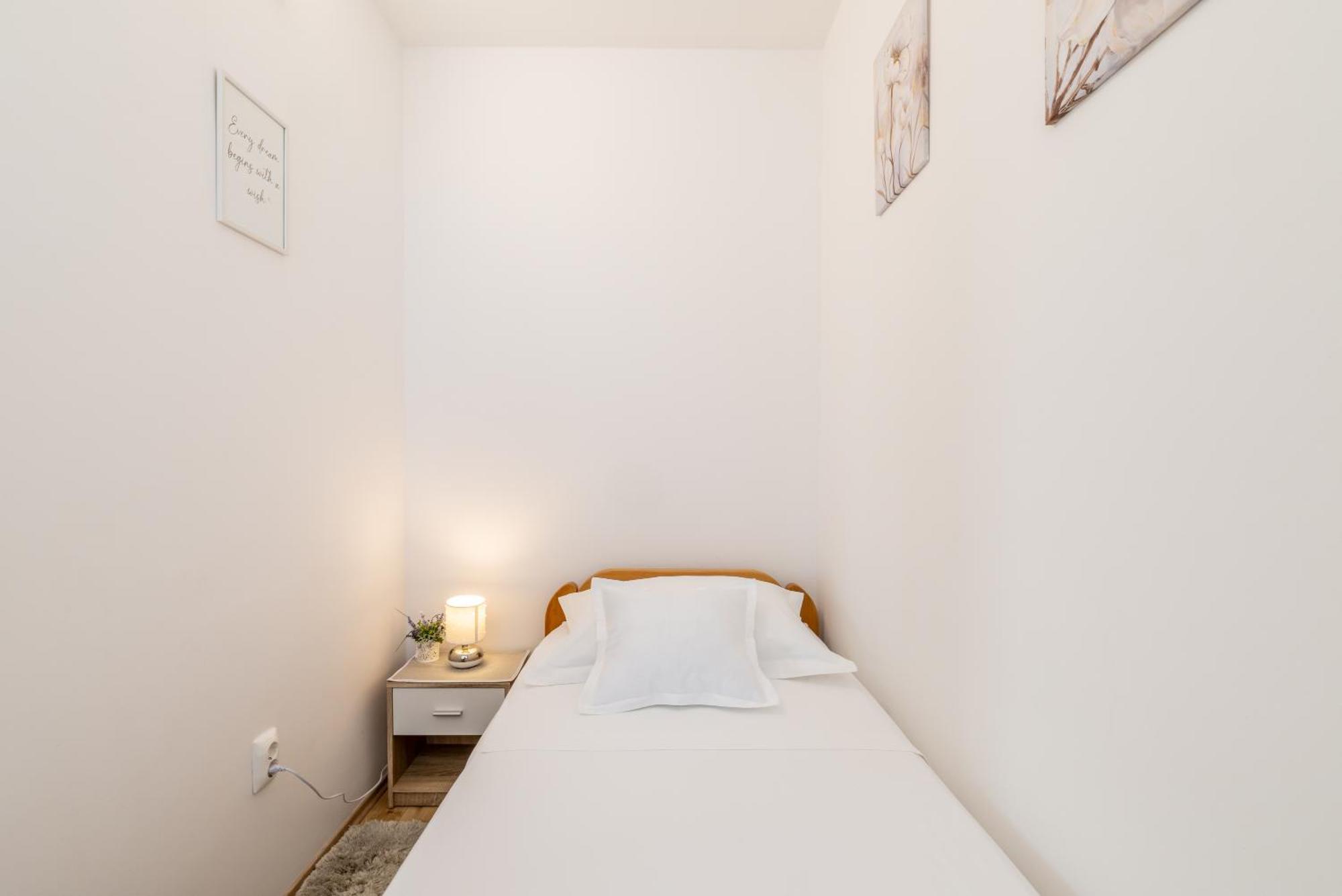 Pure Comfort - Apartment Cvita スプリト エクステリア 写真